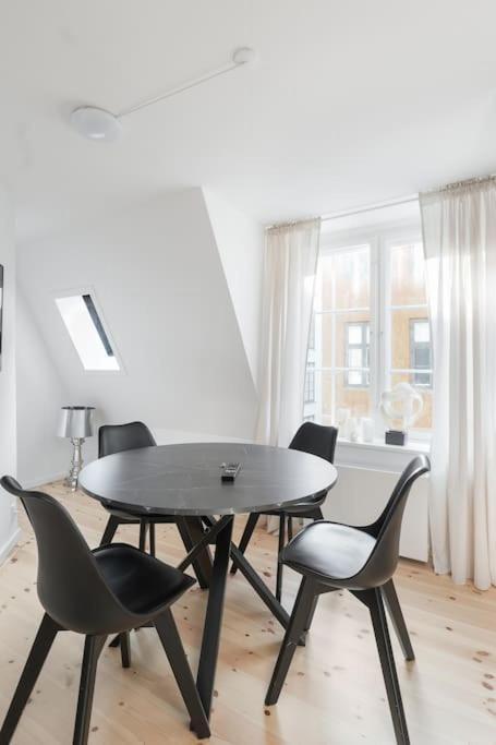 Charmerende Ved Nyhavn 3 Sal Апартаменты *